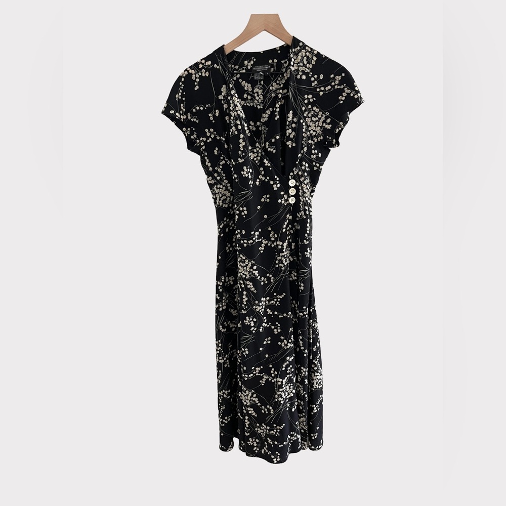 J. Peterman 100% Silk Lily of the Valley Black Floral Wrap Dress | Size 6